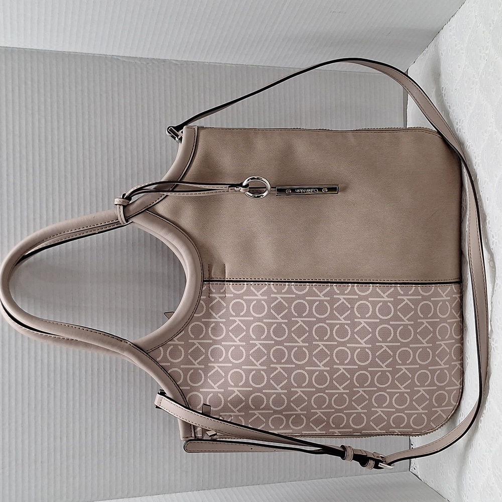 #AEI Calvin Klein Gabrianna Novelty Slim Side Zip Beige Tote Bag